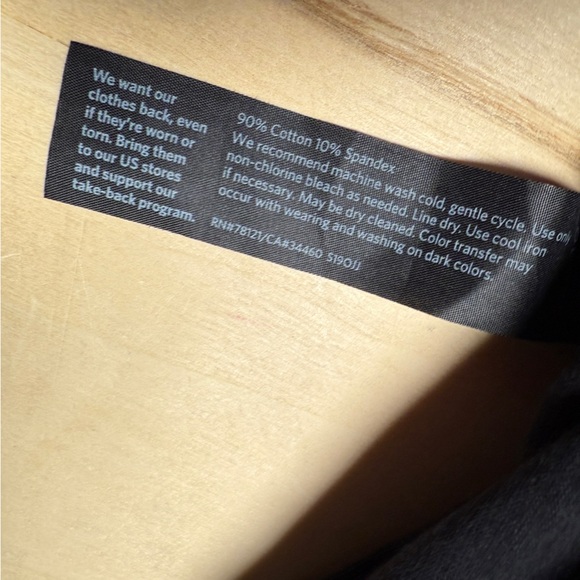 Eileen Fisher Black Sleeveless Cotton and Spandex Cropped V Neck Jumpsuit - Picture 4 of 13